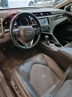 تۆیۆتا کامری